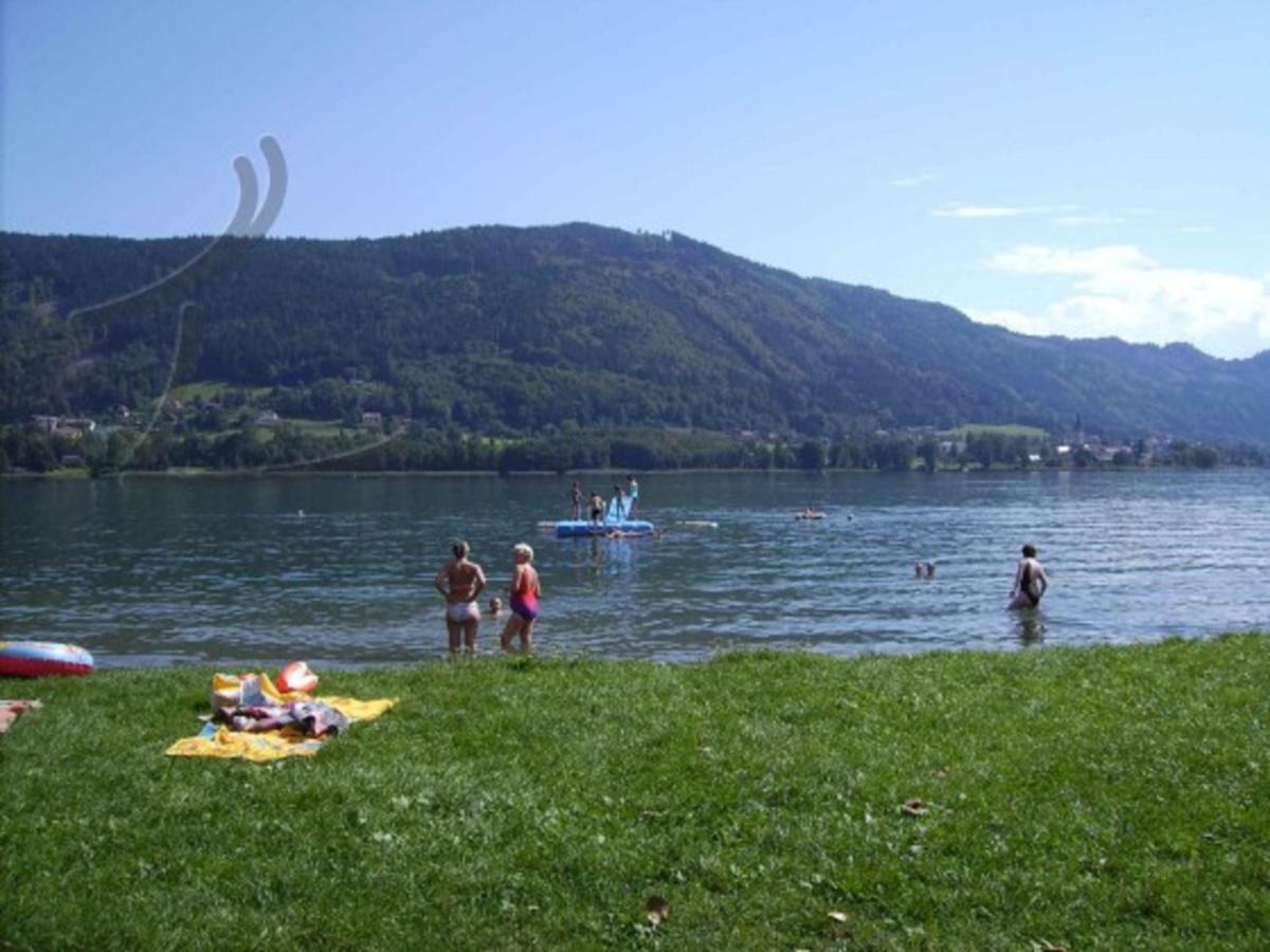 Fruehstueckspension Blasge Bodensdorf Bagian luar foto