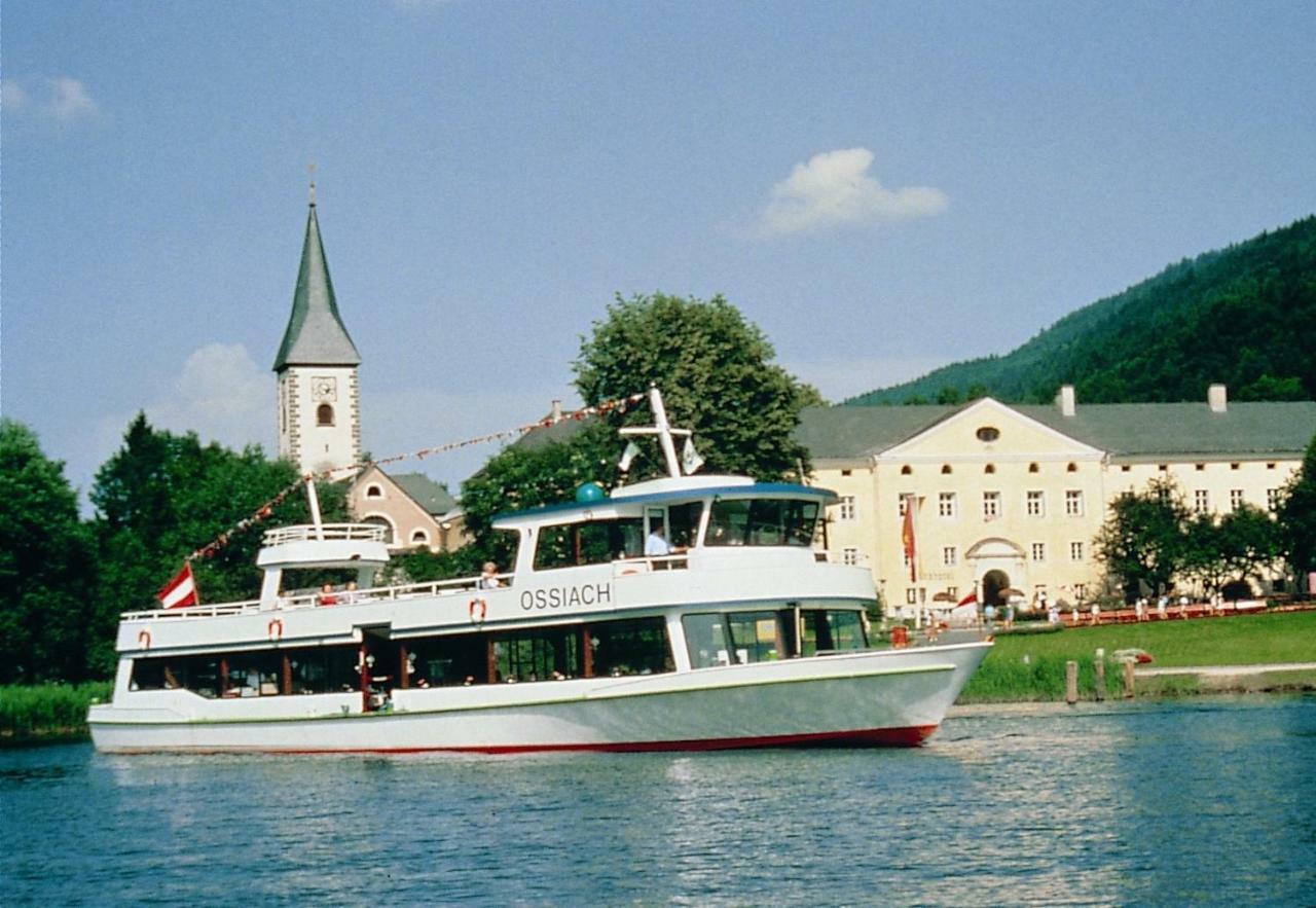 Fruehstueckspension Blasge Bodensdorf Bagian luar foto